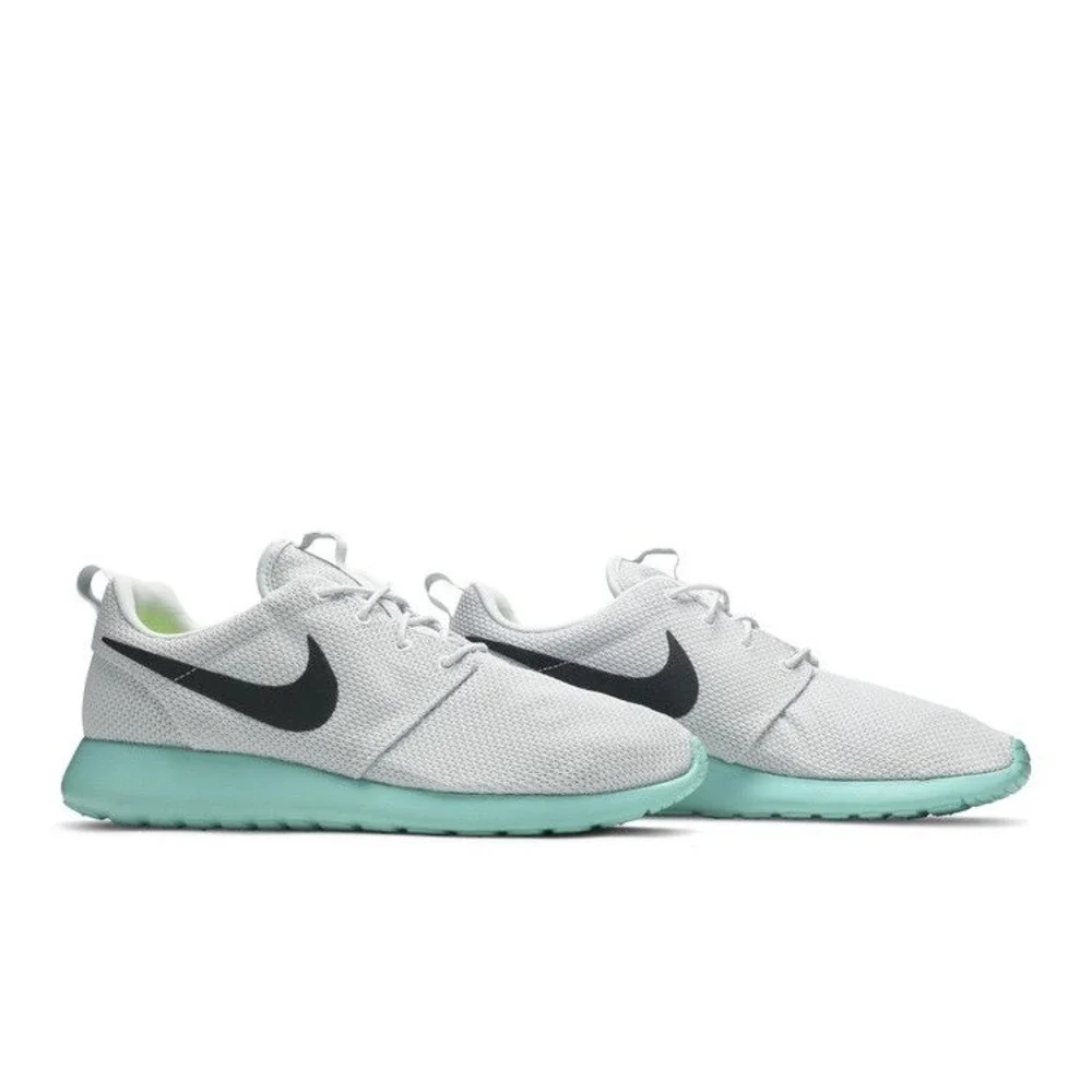 Nike Roshe One Mens 9.5‎ Wolf Grey Island Turquoise Running Shoes 511881-013
